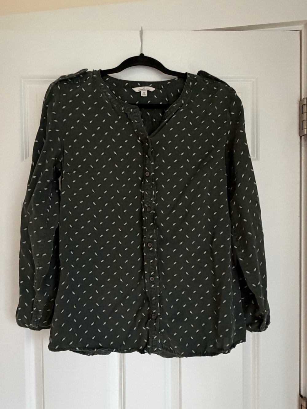 L.L. Bean Olive Green Printed Button-Front Blouse size 10